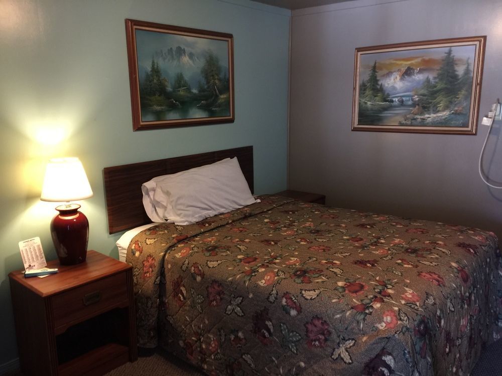 Cooper Motel Tuscola ภายนอก รูปภาพ