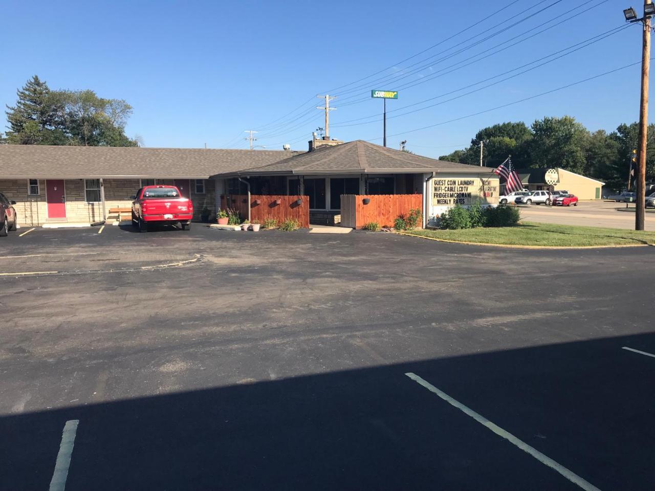 Cooper Motel Tuscola ภายนอก รูปภาพ